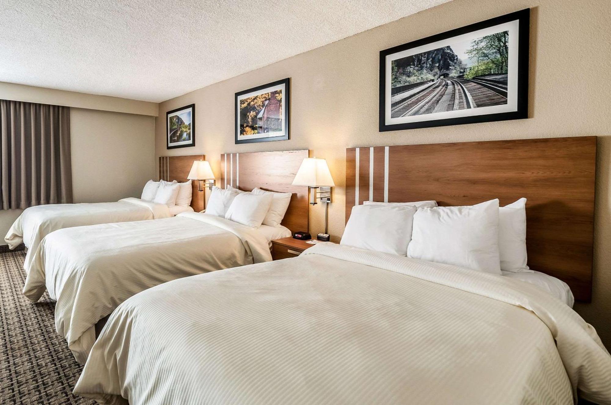 Clarion Inn Harpers Ferry-Charles Town Экстерьер фото